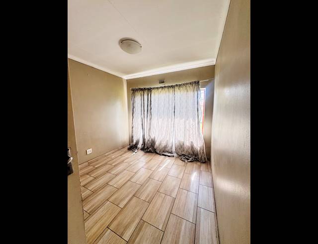 3 BEDROOM FREESTANDING FOR SALE IN TASBET PARK EXT 2